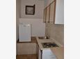 Kuchyně Kustići, Kuchyně v ubytování typu studio-apartment, domácí mazlíčci povoleni a WiFi.