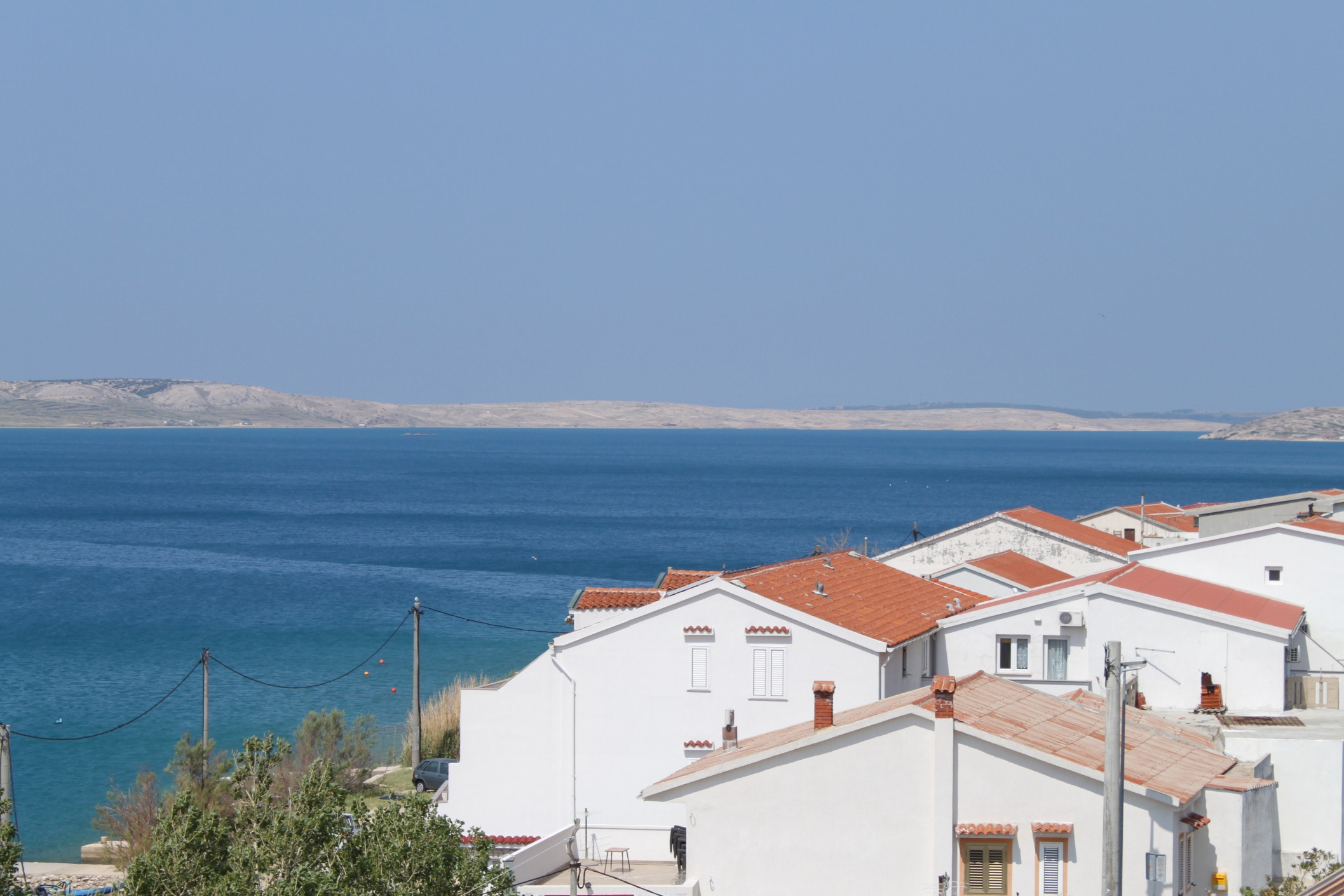 One bedroom apartment with terrace and sea view Metajna, Pag  A-b