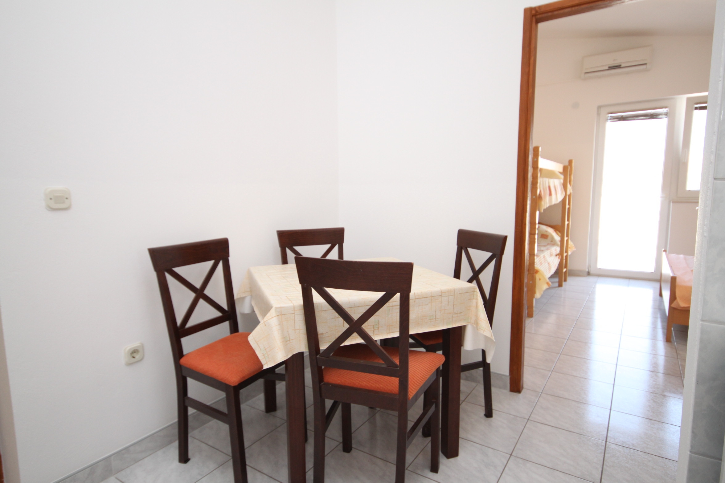 One bedroom apartment with terrace and sea view Metajna, Pag (A-6336-d)