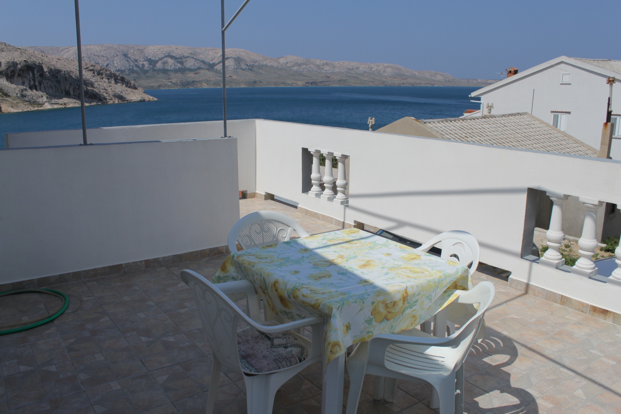 One bedroom apartment with terrace and sea view Metajna (Pag) (A-6336-d) One bedroom apartment with terrace and sea view Metajna (Pag) (A-6336-d)