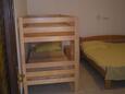 Metajna, Bedroom in the apartment, air condition available and WiFi.