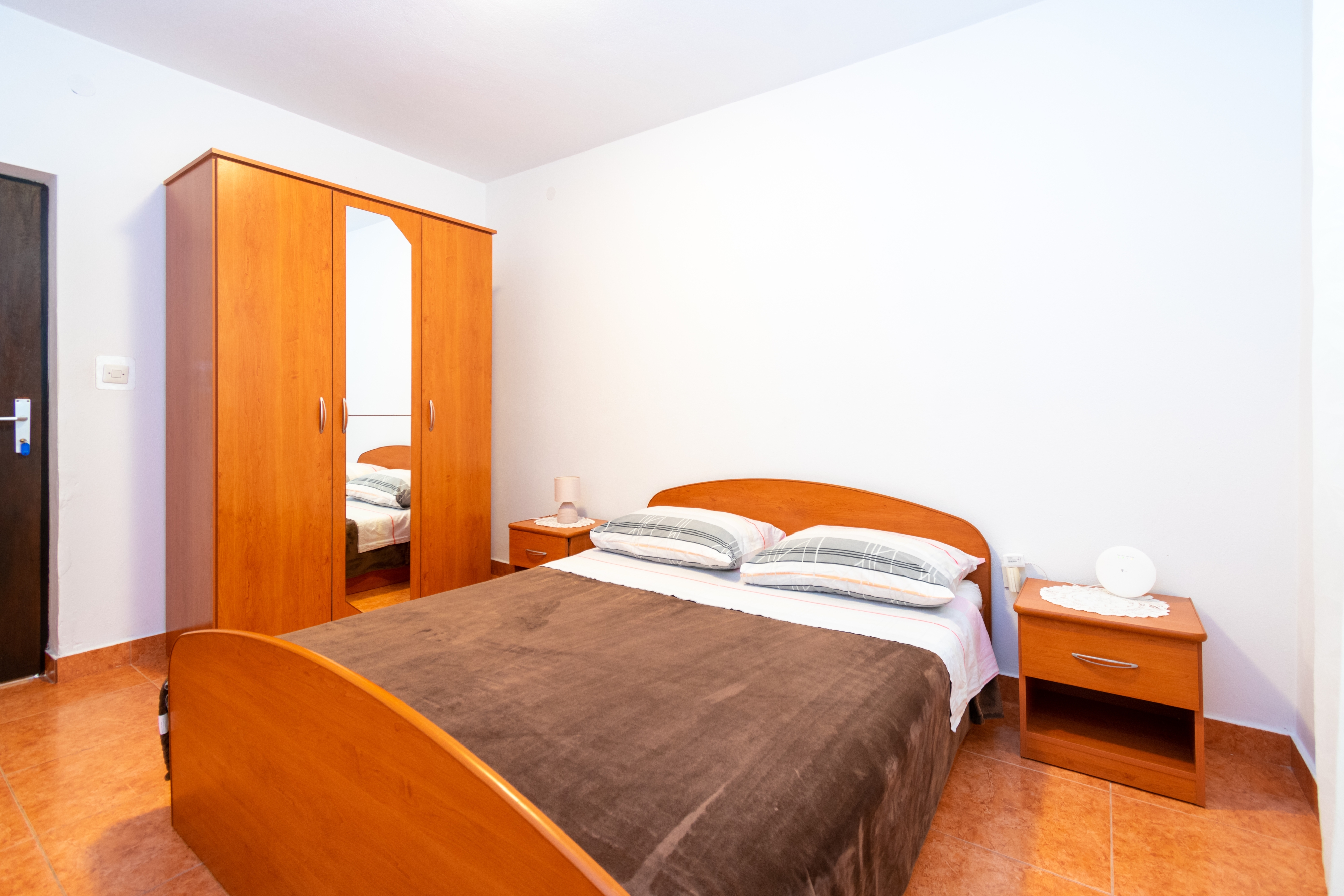 Four bedroom apartment near beach Stara Novalja, Pag  A-a