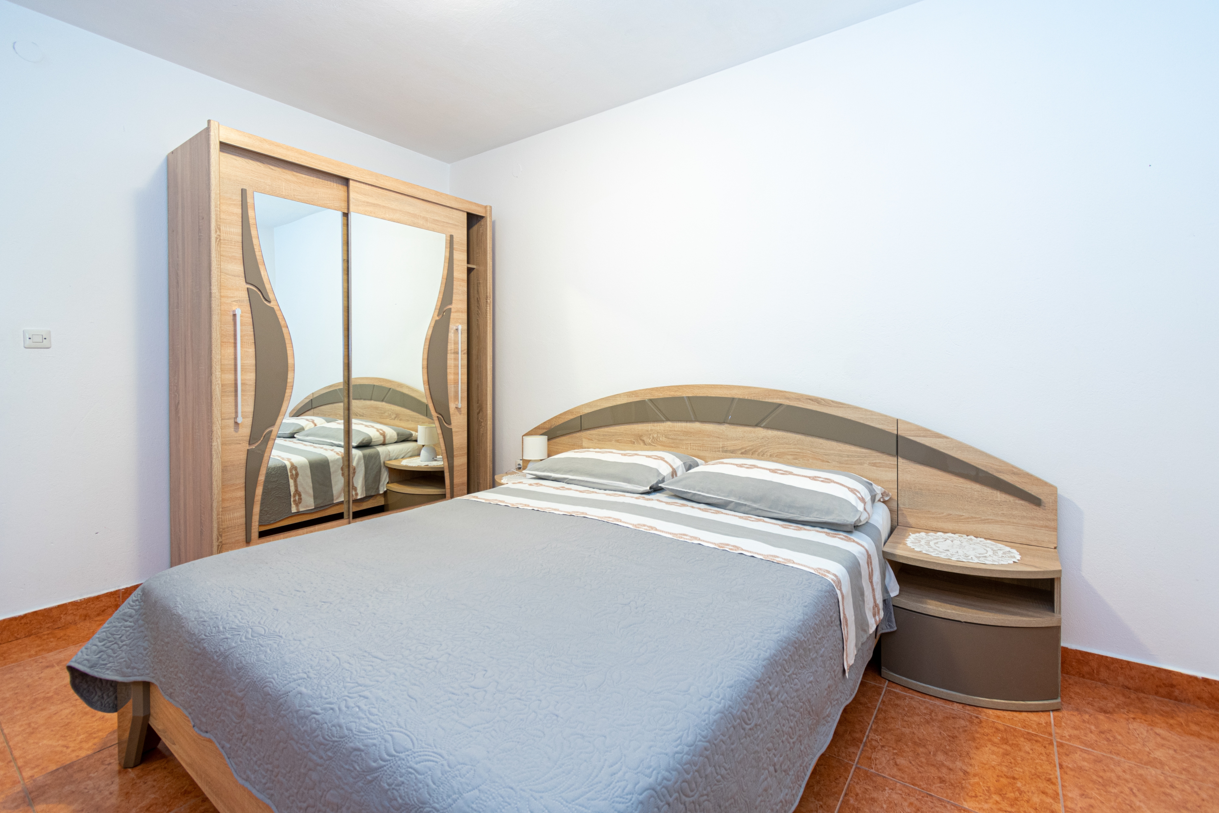 Four bedroom apartment near beach Stara Novalja, Pag  A-a