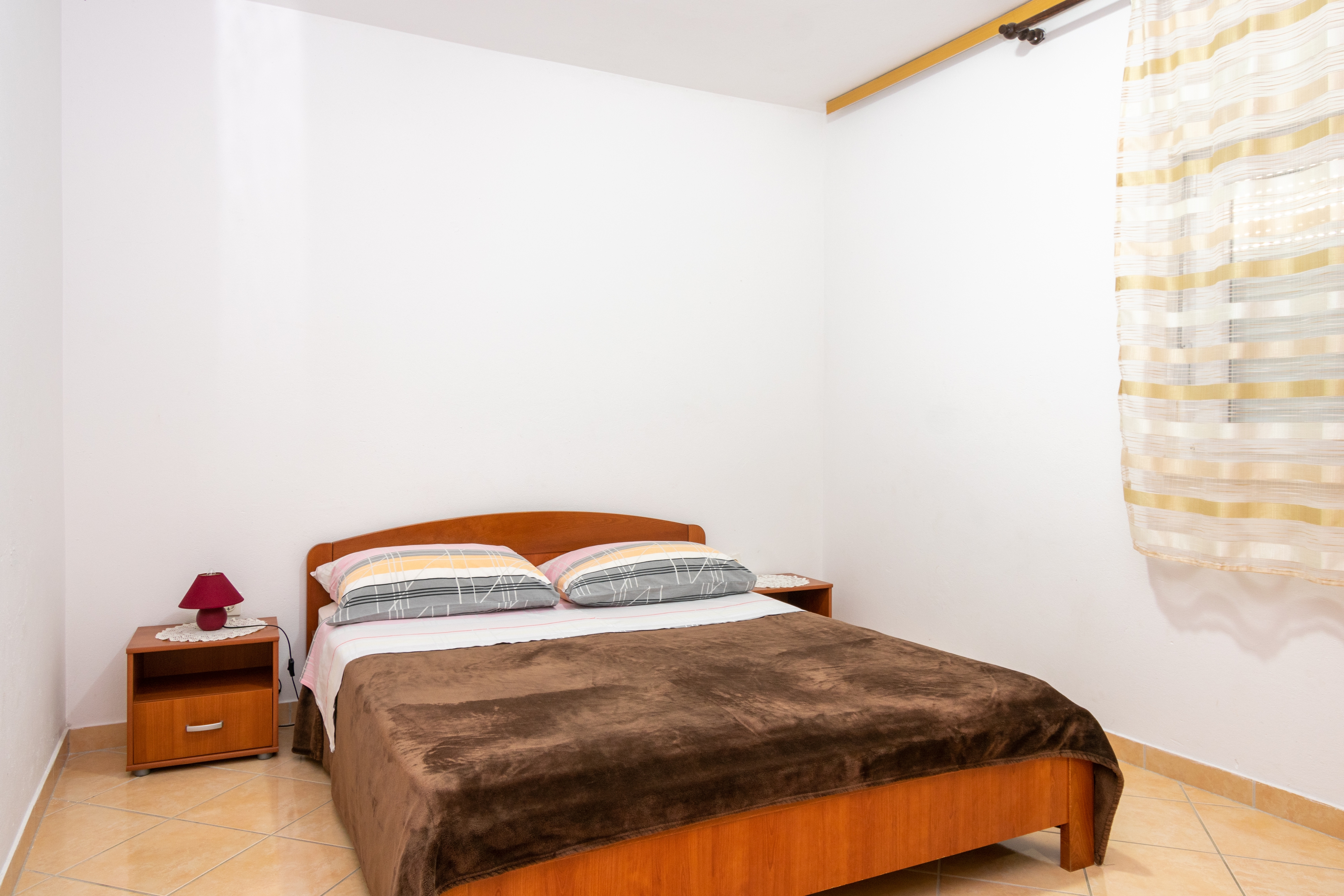 Four bedroom apartment near beach Stara Novalja, Pag  A-a