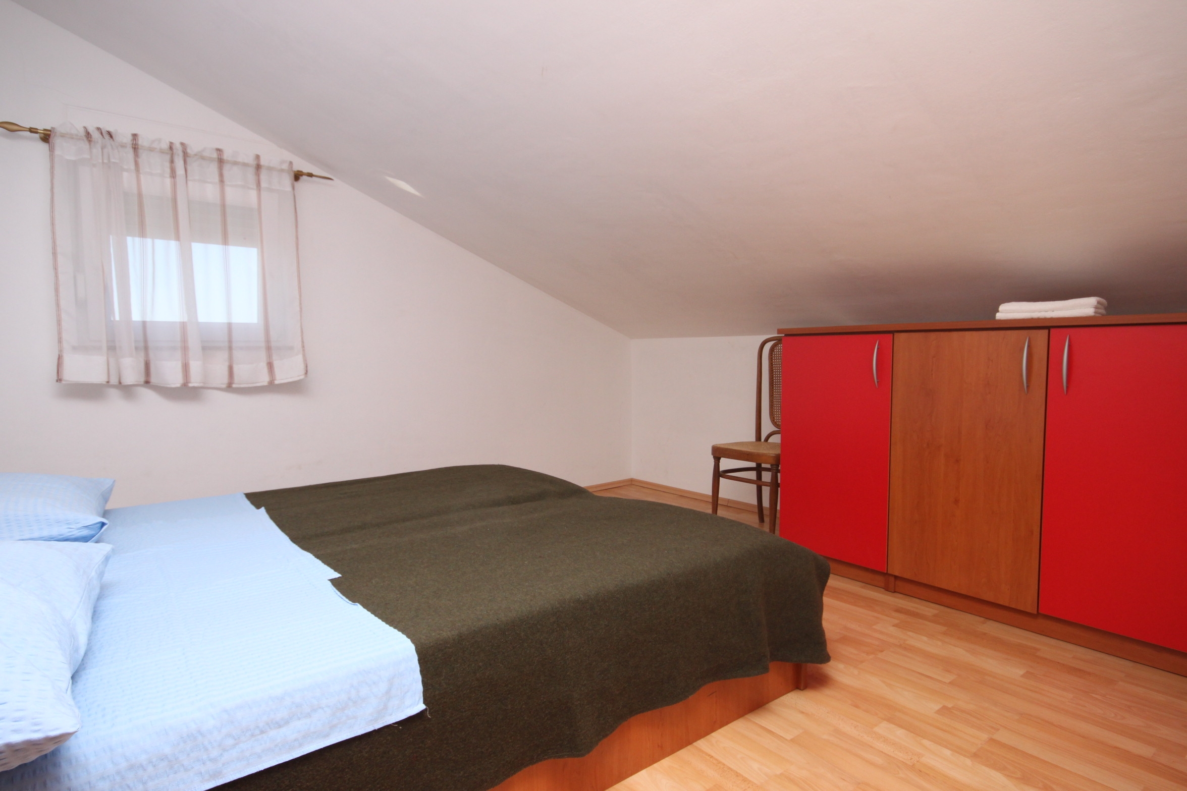 Three bedroom apartment with terrace and sea view Novalja, Pag  A-c