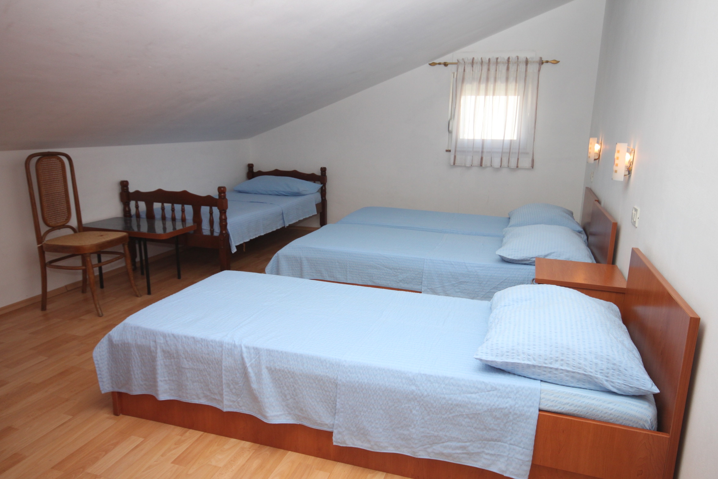 Three bedroom apartment with terrace and sea view Novalja, Pag  A-c