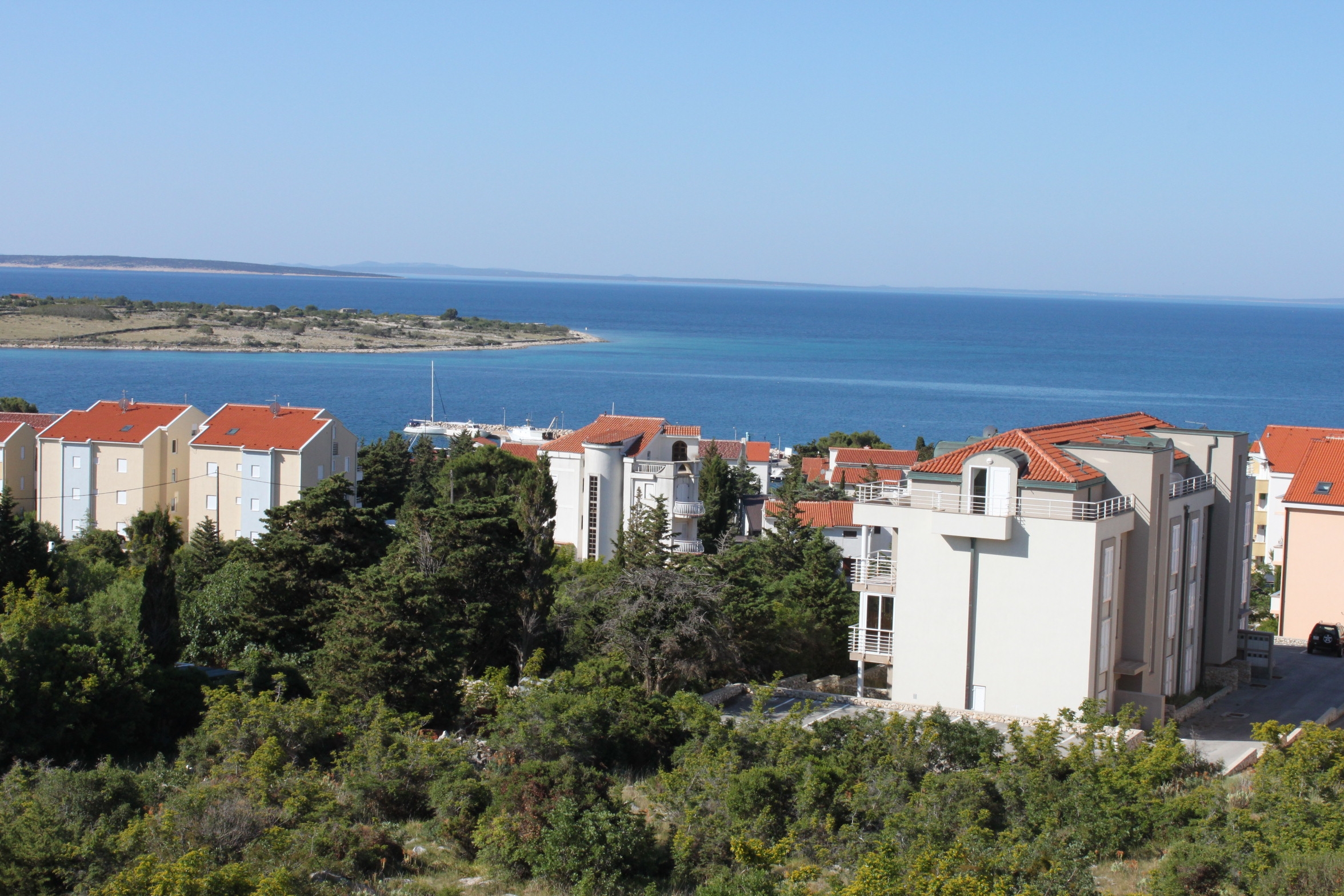 Three bedroom apartment with terrace and sea view Novalja (Pag) (A-6341-c) Three bedroom apartment with terrace and sea view Novalja (Pag) (A-6341-c)