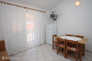 Dining room Kustići, Dining room in the apartment, dostupna klima.