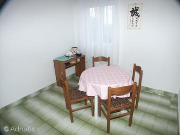 Dining room Mirca, Dining room in the apartment.