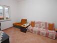 Metajna, Гостиная в размещении типа apartment, WiFi.