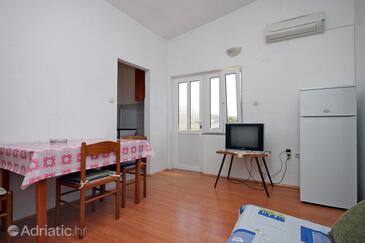 Metajna, Столовая в размещении типа apartment, доступный кондиционер и WiFi.