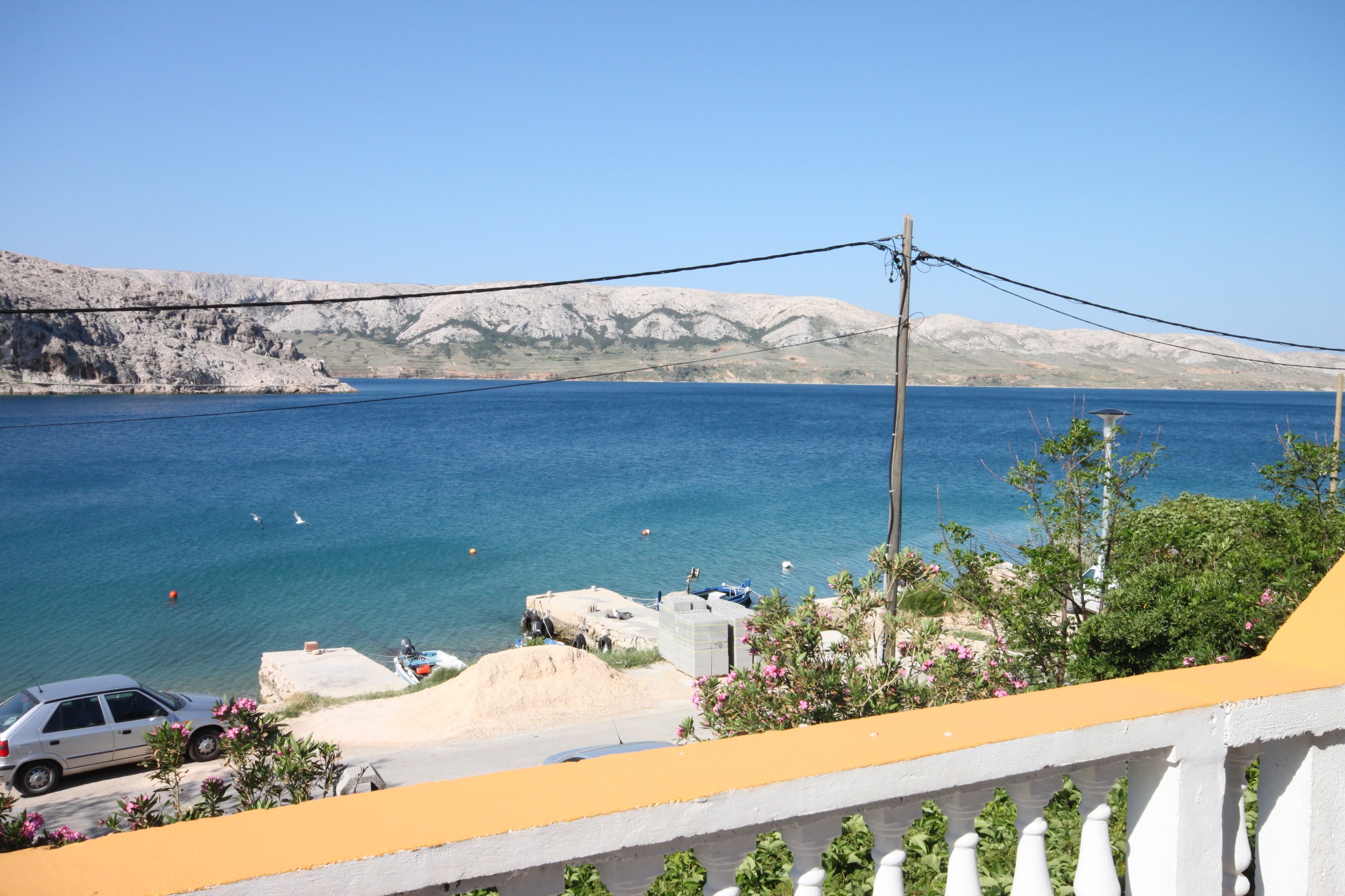 Two bedroom apartment near beach Metajna, Pag  A-c
