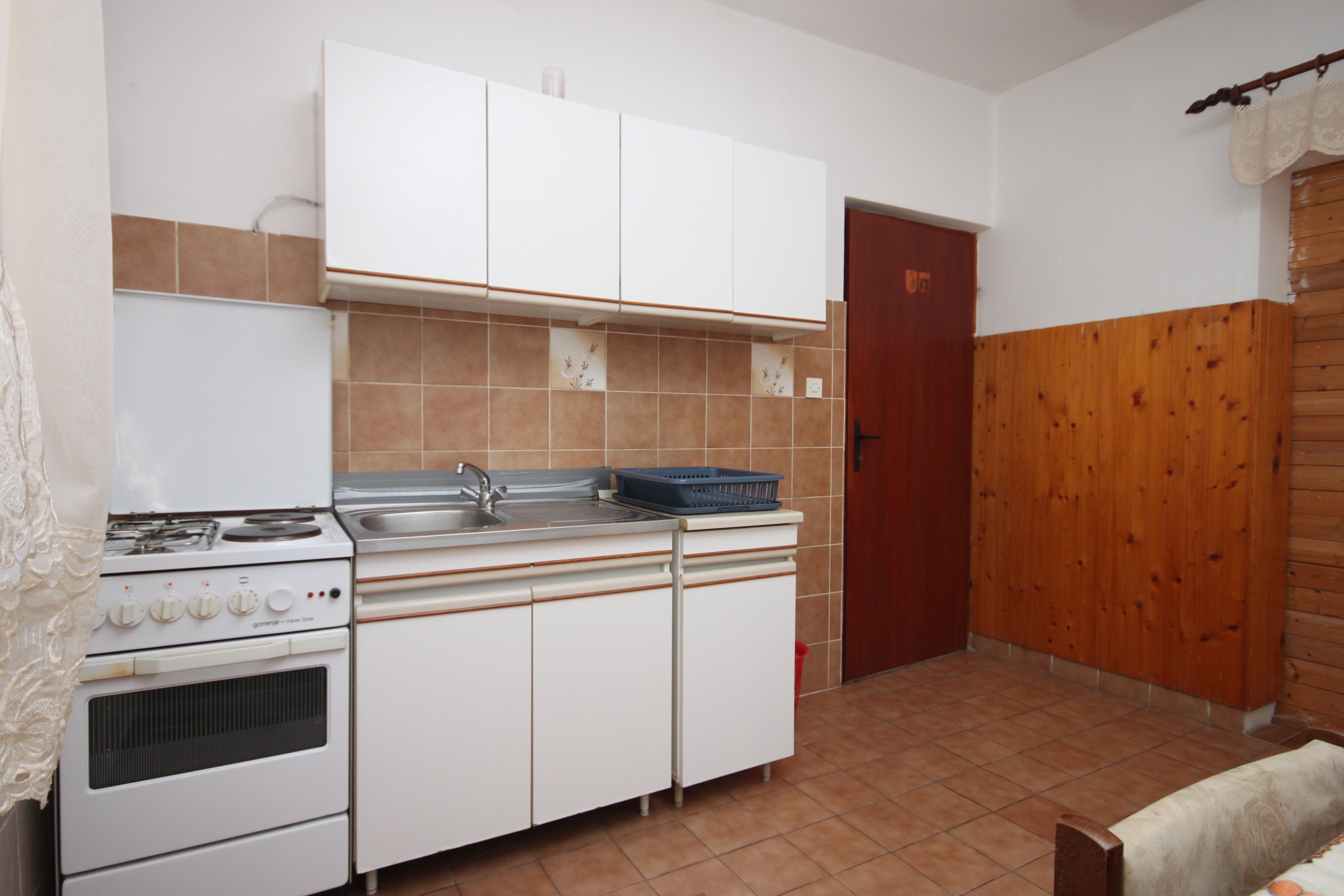 Two bedroom apartment near beach Metajna, Pag  A-d