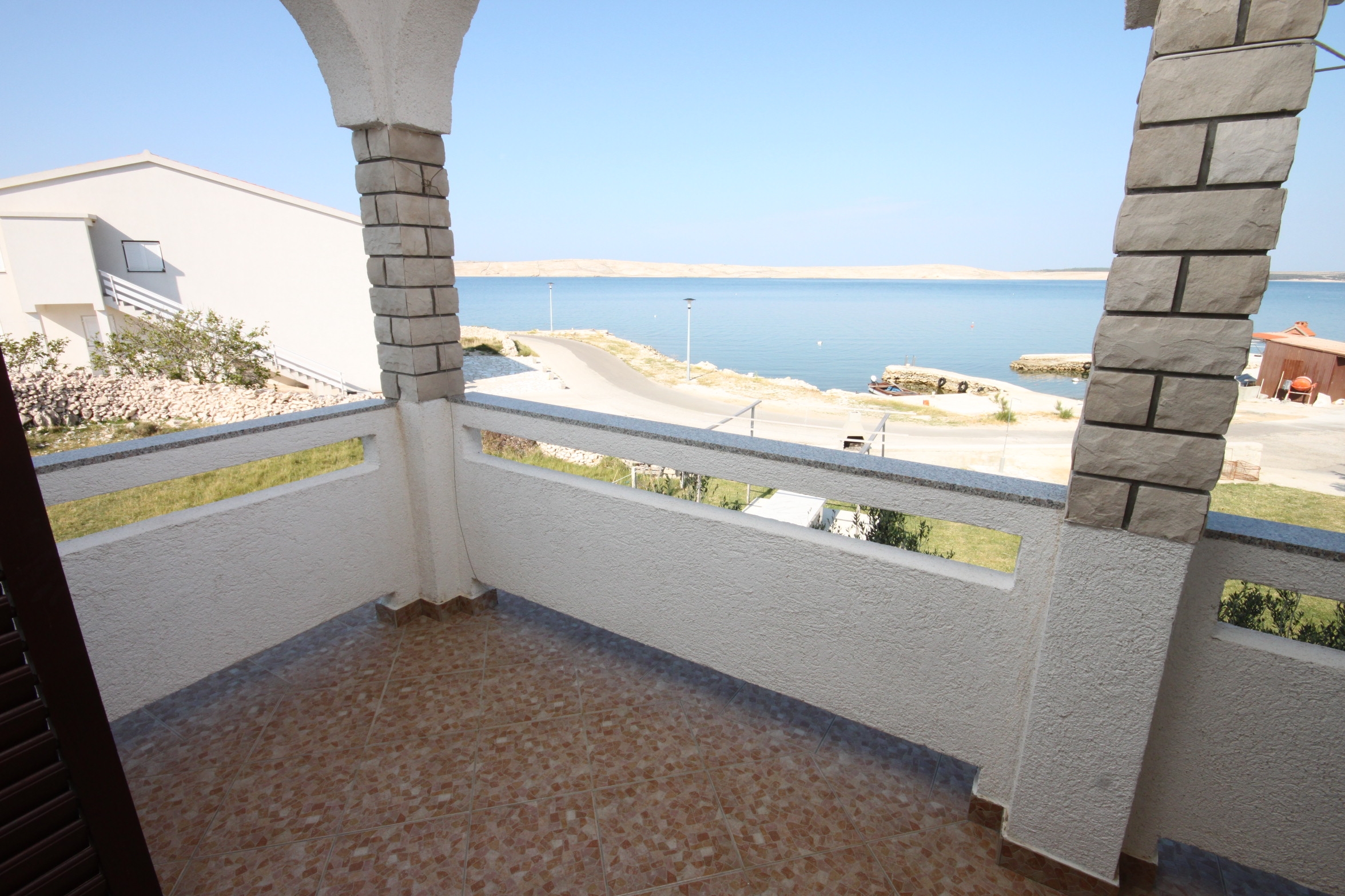 Two bedroom apartment near beach Kustići, Pag  A-a