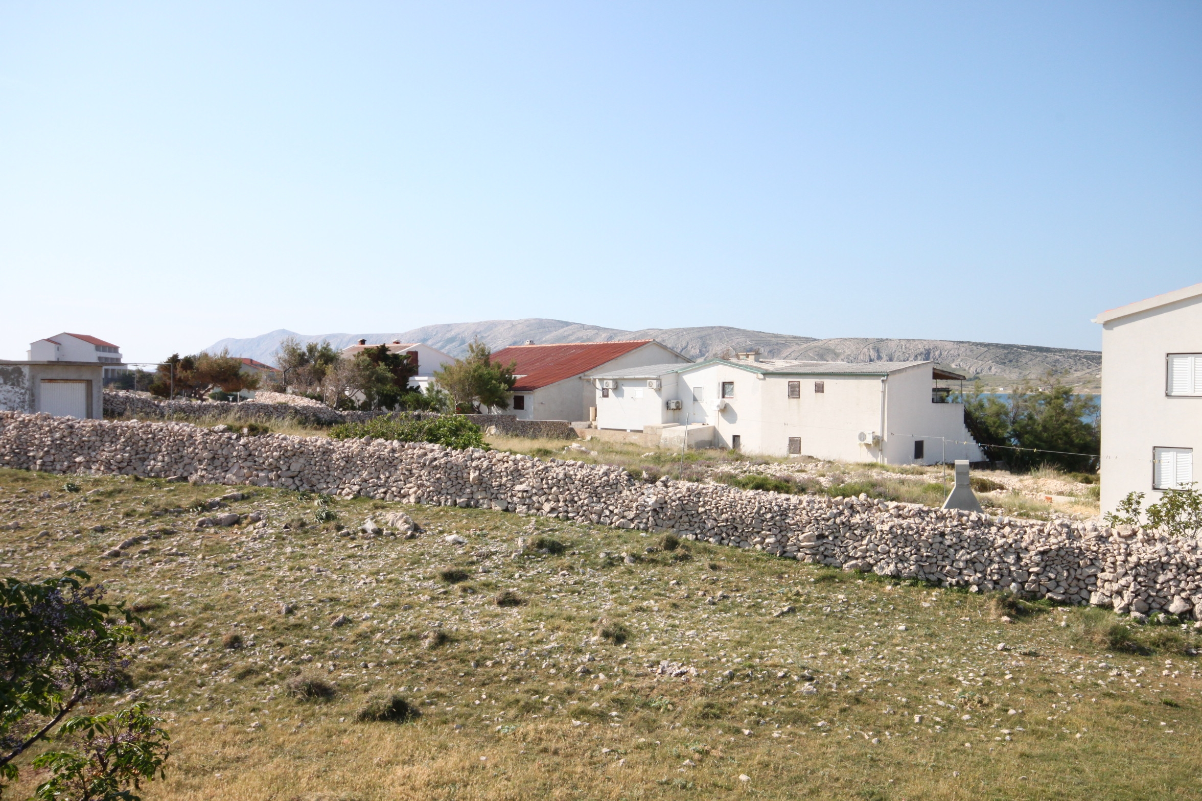 Two bedroom apartment near beach Kustići, Pag  A-a