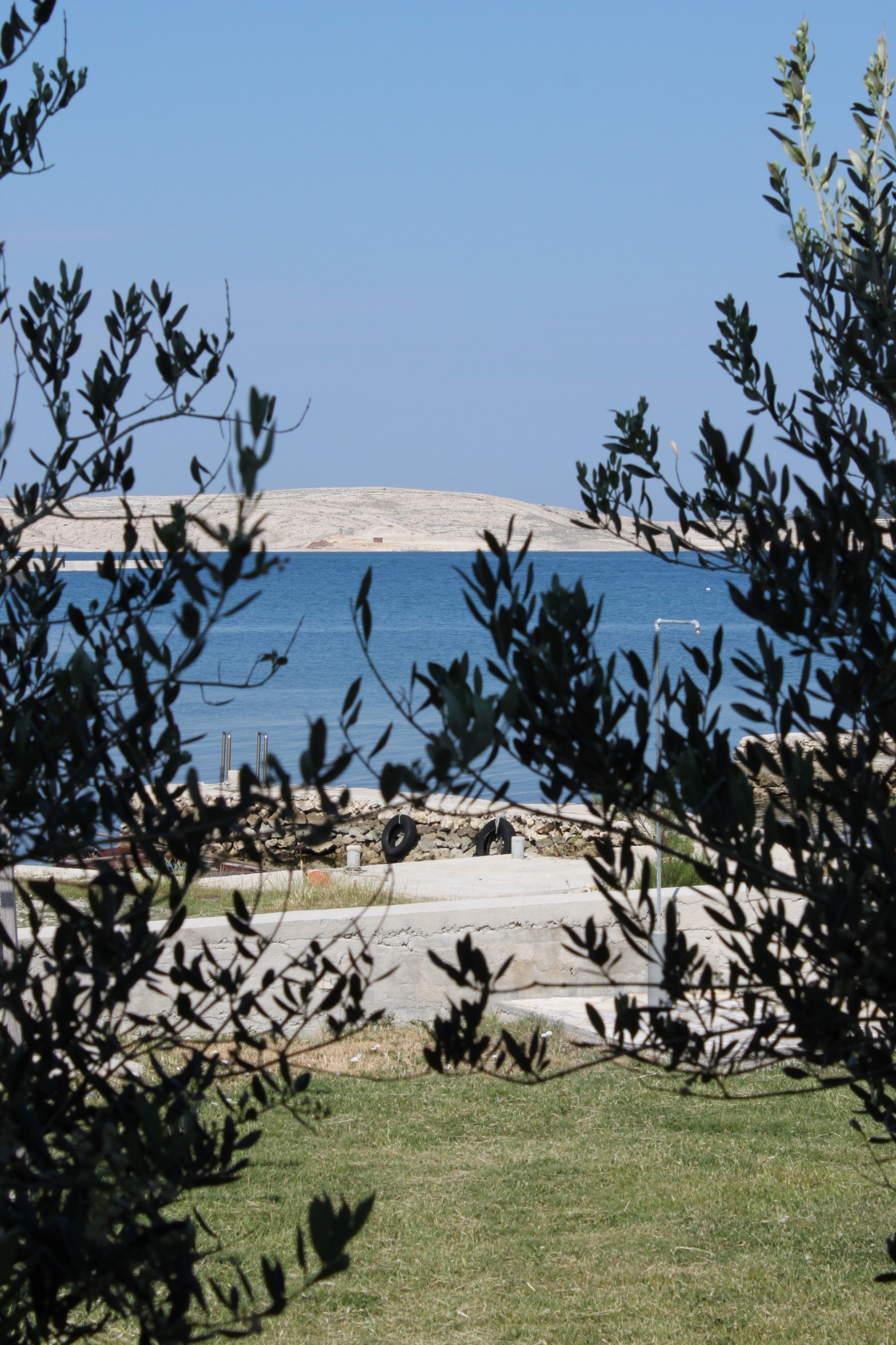 Two bedroom apartment near beach Kustići, Pag  A-c