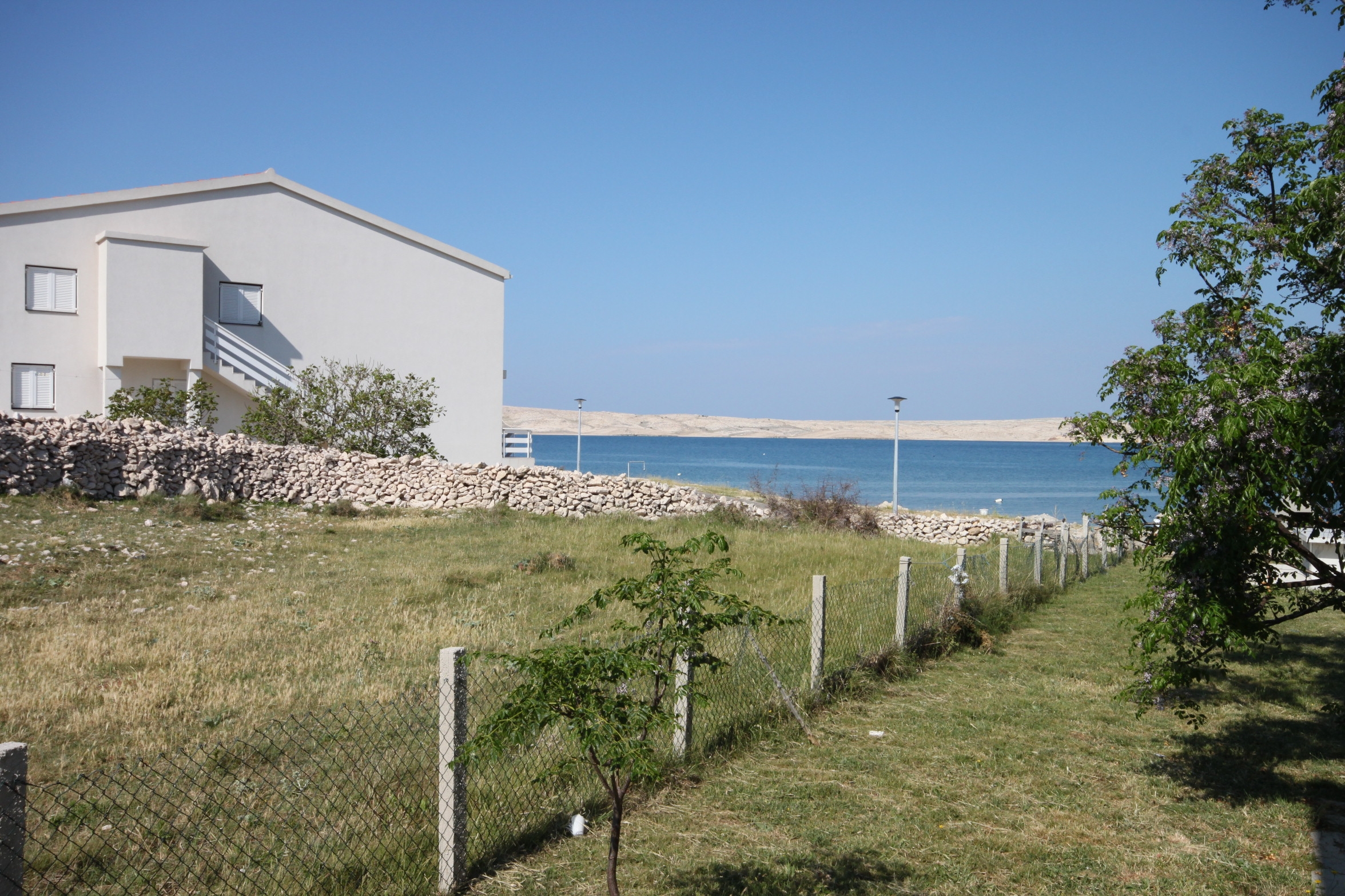 One bedroom apartment near beach Kustići, Pag  A-d