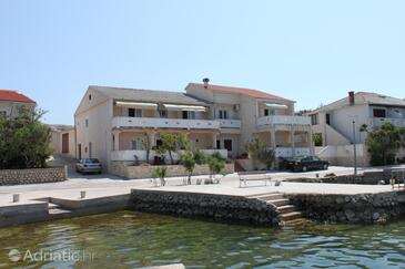 Property Kustići, Pag, Property 6354 - Apartments by the sea.