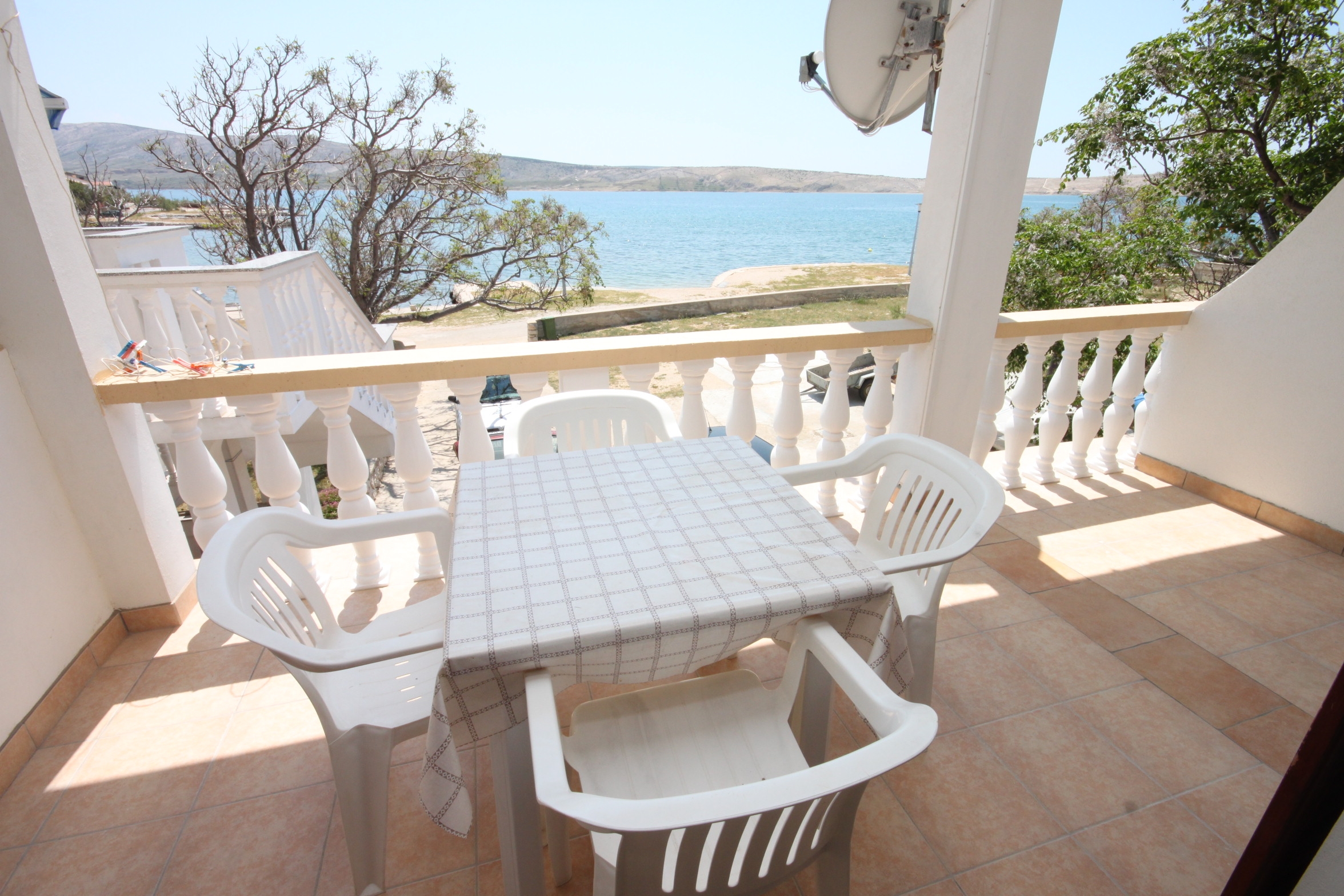 Two bedroom apartment near beach Kustići, Pag (A-6355-d) Two bedroom apartment near beach Kustići, Pag (A-6355-d)