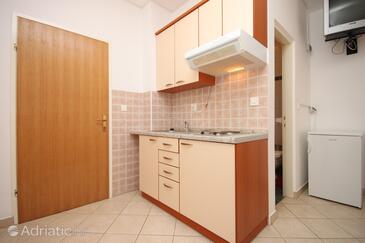 Кухня Zubovići, Кухня в размещении типа studio-apartment, WIFI.