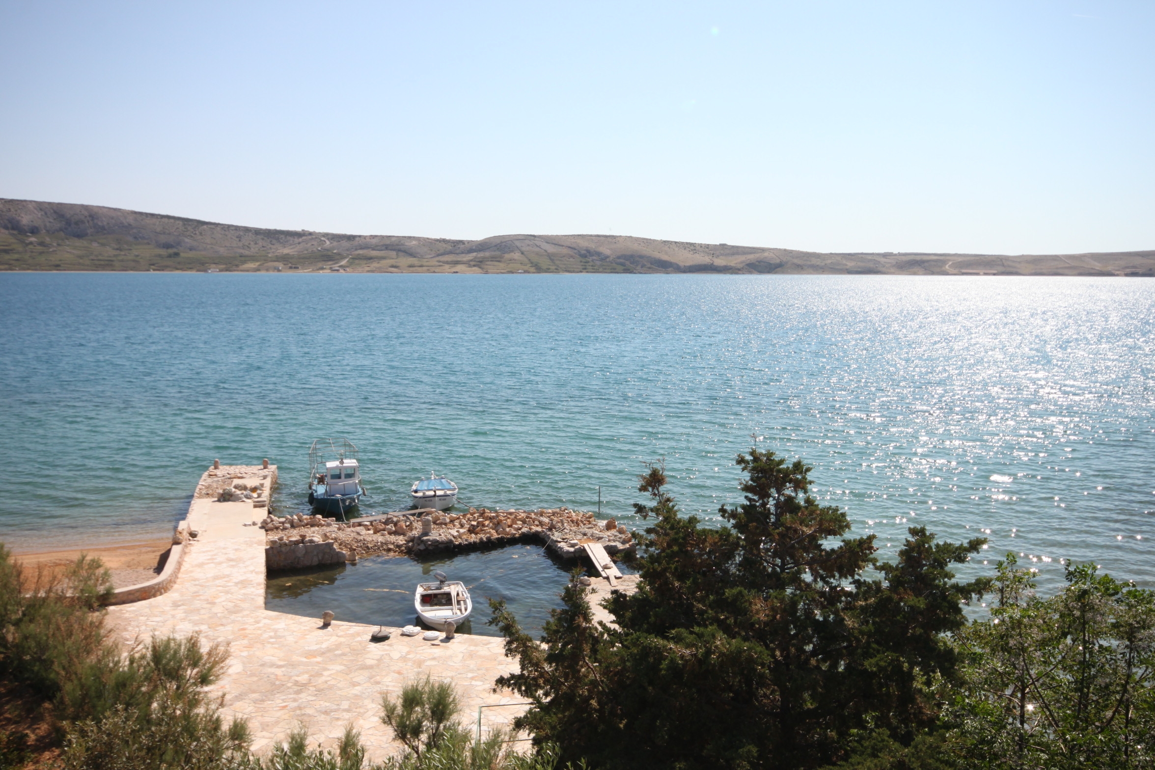 One bedroom apartment near beach Kustići, Pag  A-b