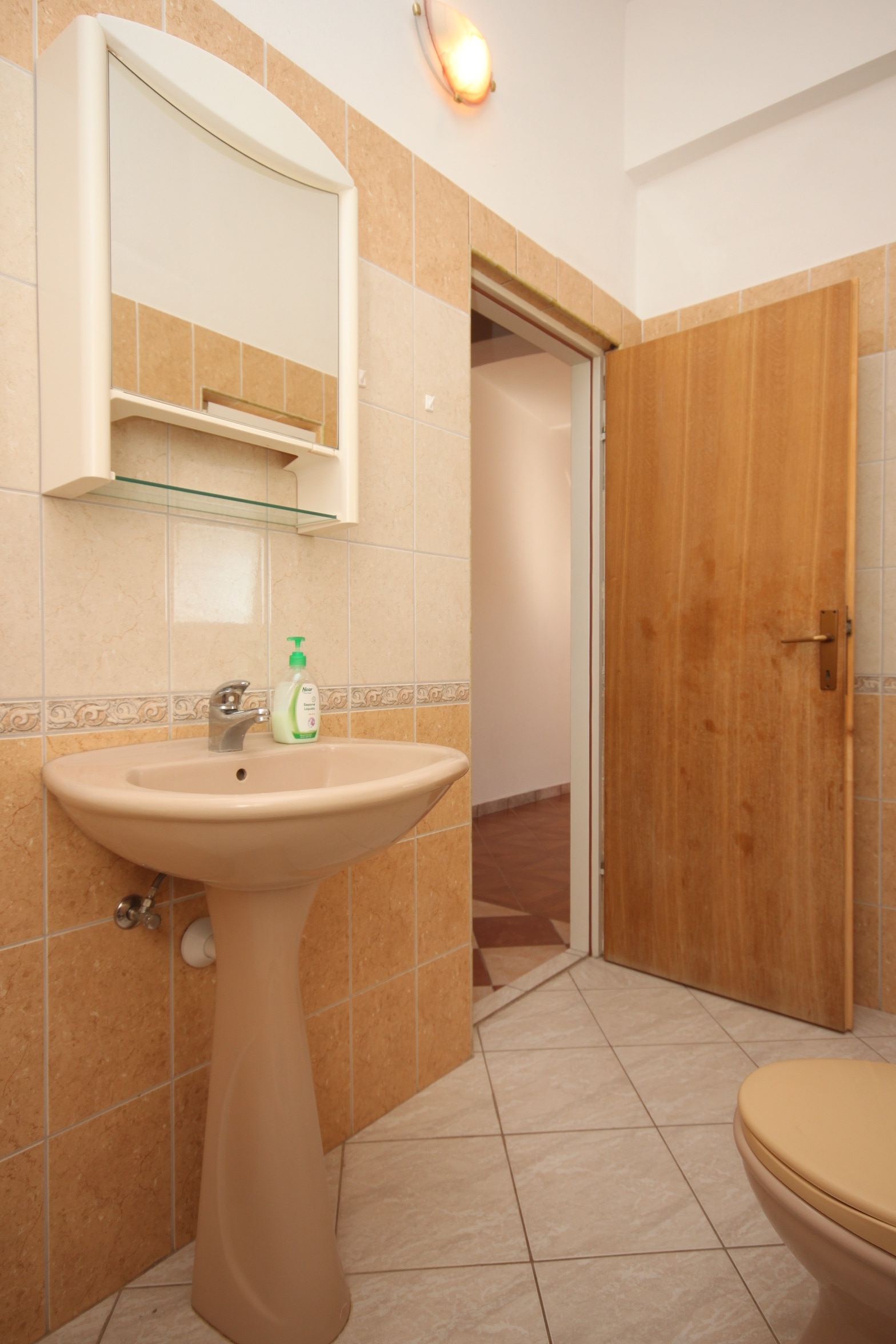 Two bedroom apartment near beach Kustići, Pag  A-c
