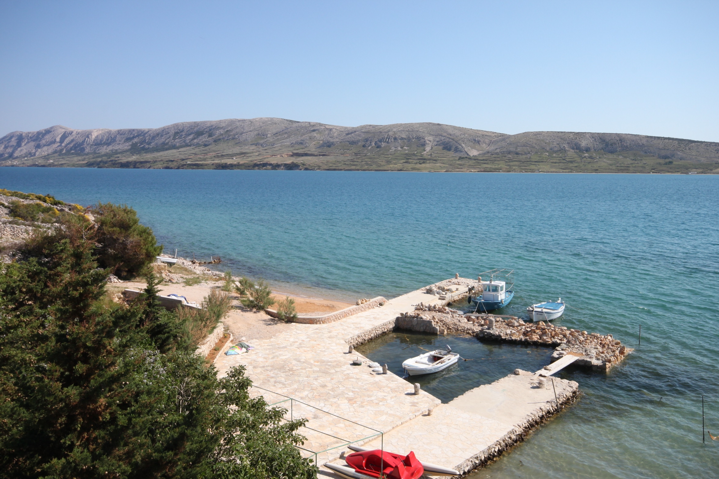 Two bedroom apartment near beach Kustići, Pag  A-c