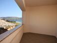 Kustići, Terrace 2 in the apartment, with a sea view and (pet friendly).