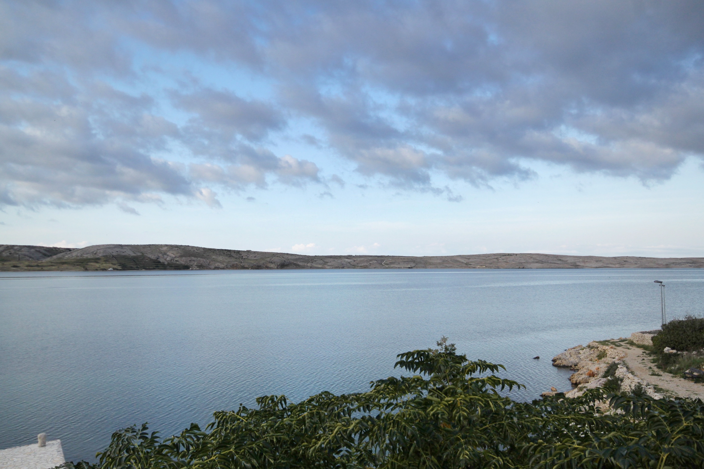Two bedroom apartment near beach Kustići, Pag  A-f