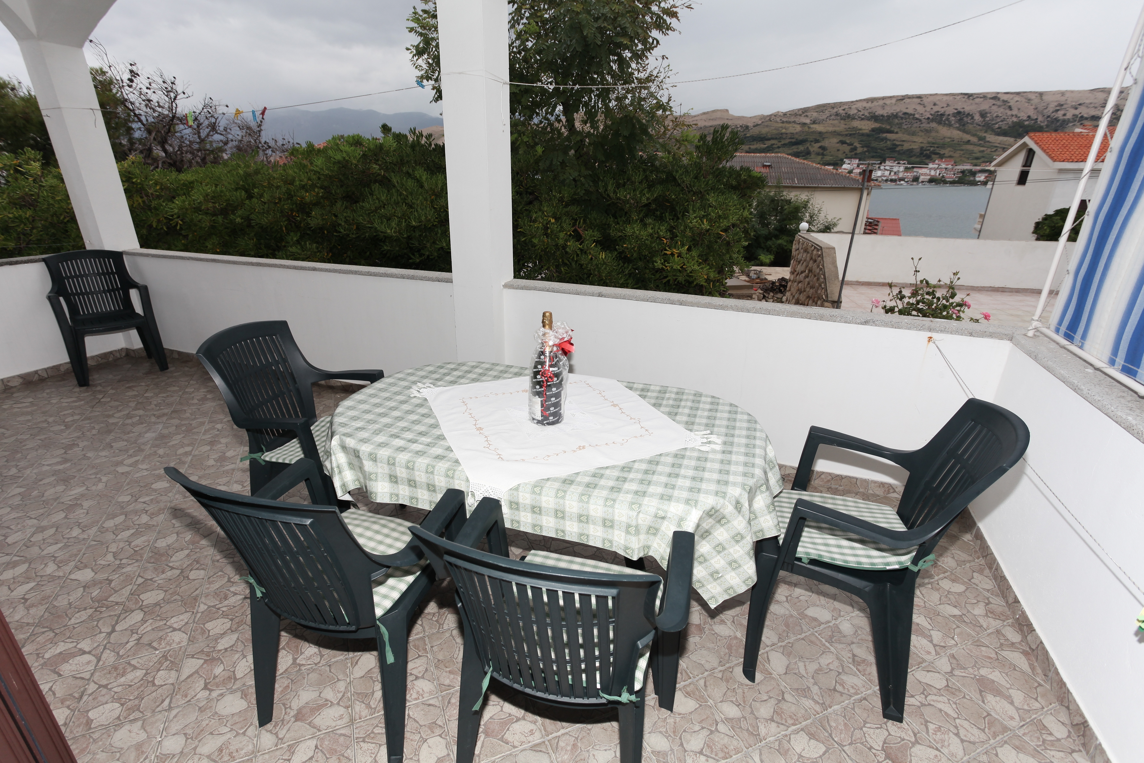 Two bedroom apartment with terrace and sea view Pag (A-6383-a) Two bedroom apartment with terrace and sea view Pag (A-6383-a)