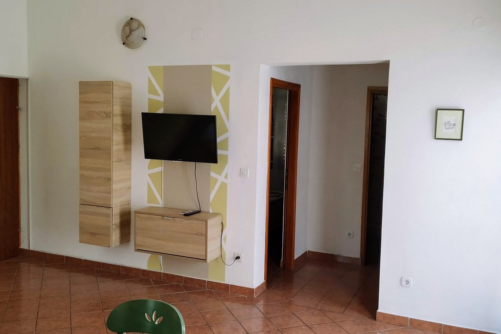Two bedroom apartment with terrace and sea view Pag (A-6384-a)