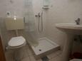Koupelna Zubovići, Koupelna v ubytování typu apartment, domácí mazlíčci povoleni a WiFi.