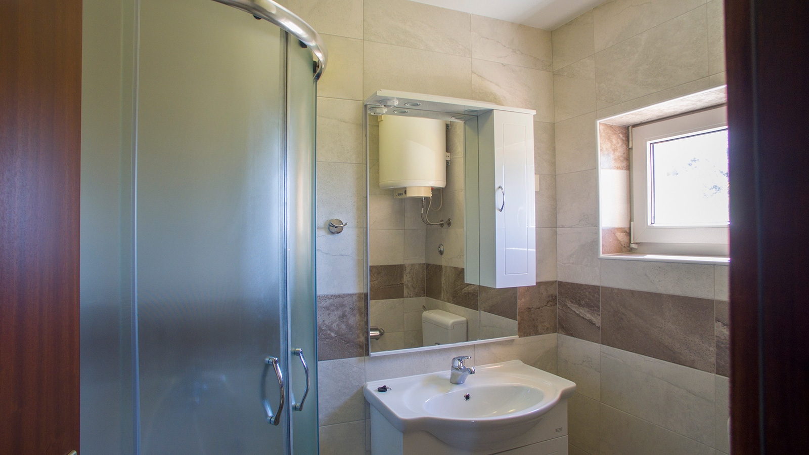 Two bedroom apartment with terrace and sea view Metajna, Pag  A-a