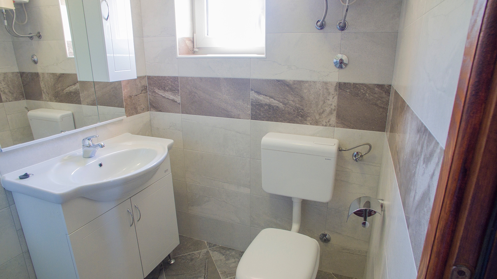 Two bedroom apartment with terrace and sea view Metajna, Pag  A-a