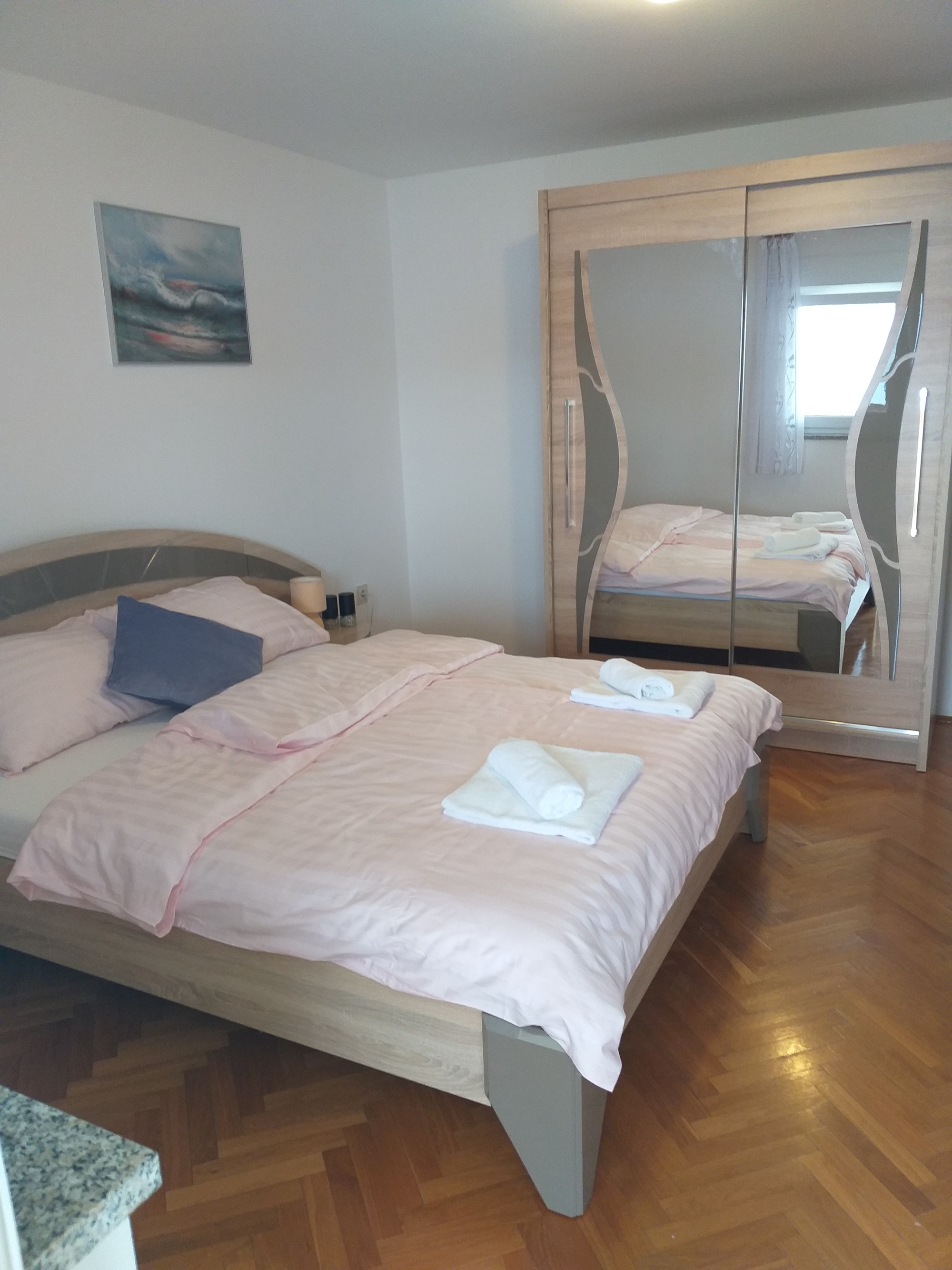 Two bedroom apartment with terrace and sea view Metajna, Pag  A-a