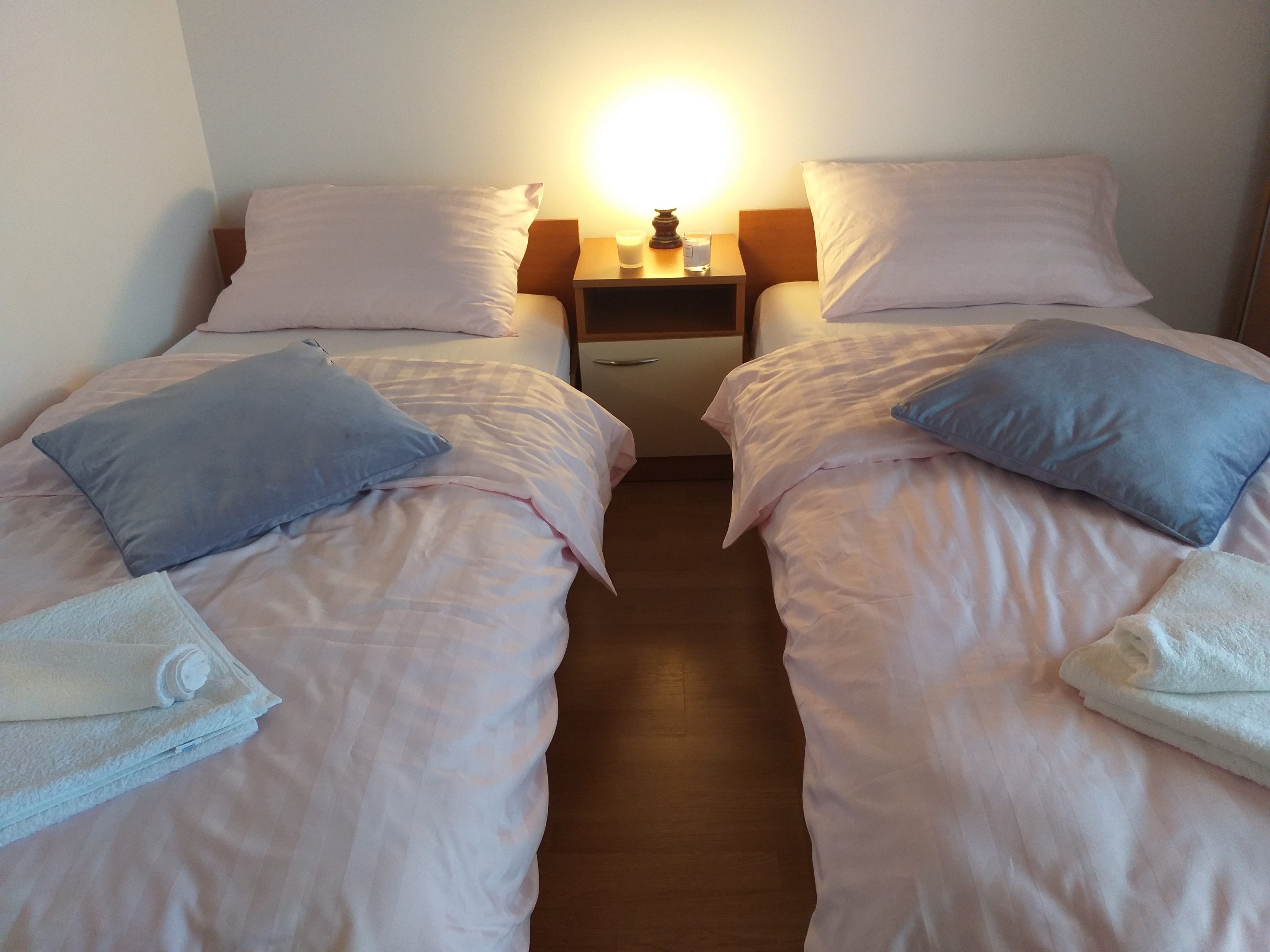 Two bedroom apartment with balcony and sea view Metajna, Pag  A-b