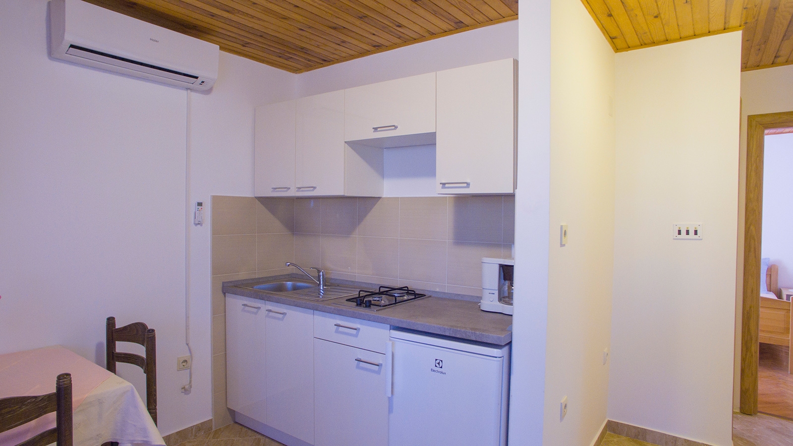 One bedroom apartment with terrace and sea view Metajna, Pag  A-c