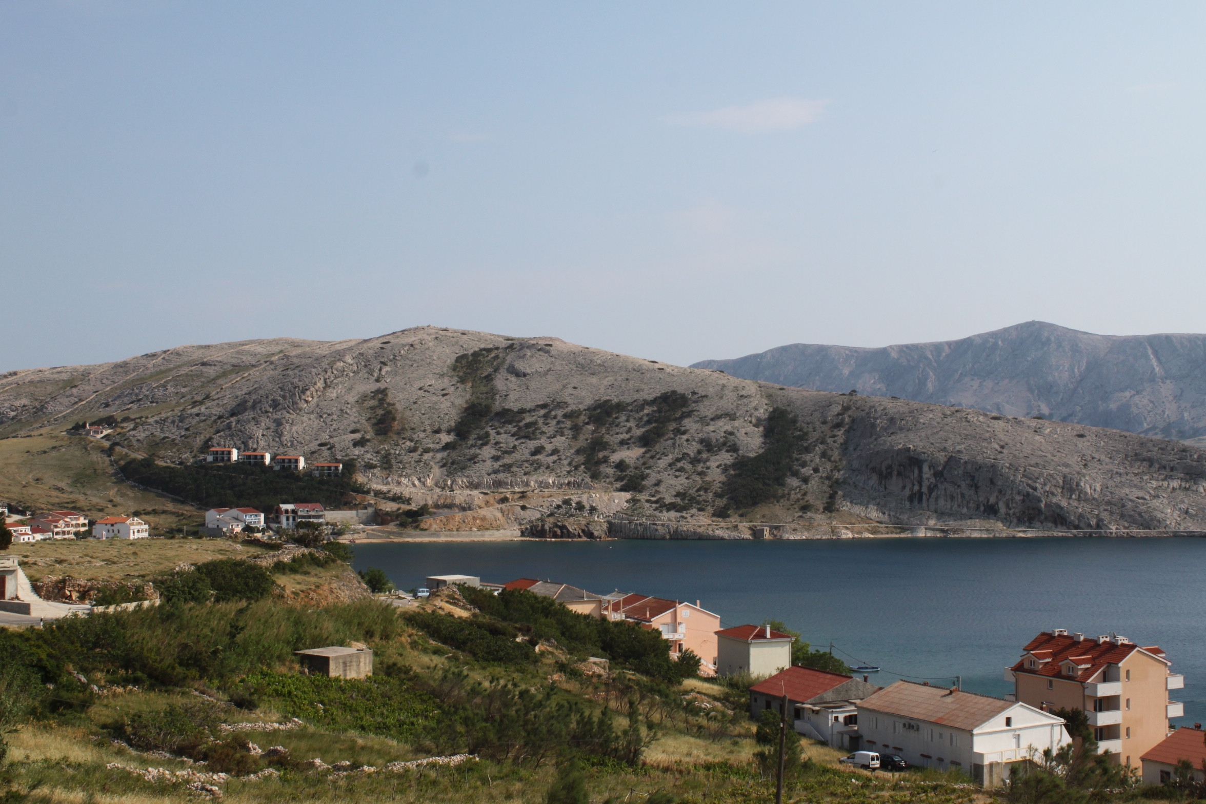 One bedroom apartment with terrace and sea view Metajna, Pag  A-c