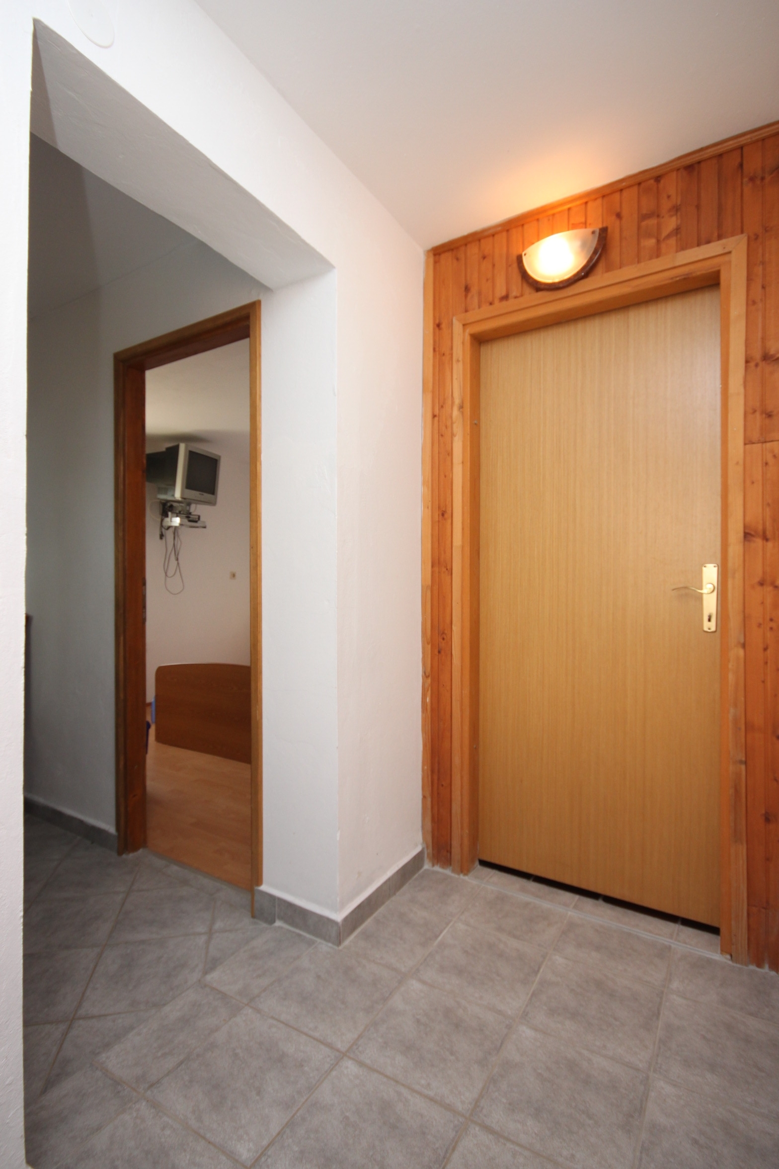 One bedroom apartment with terrace and sea view Metajna, Pag  A-d