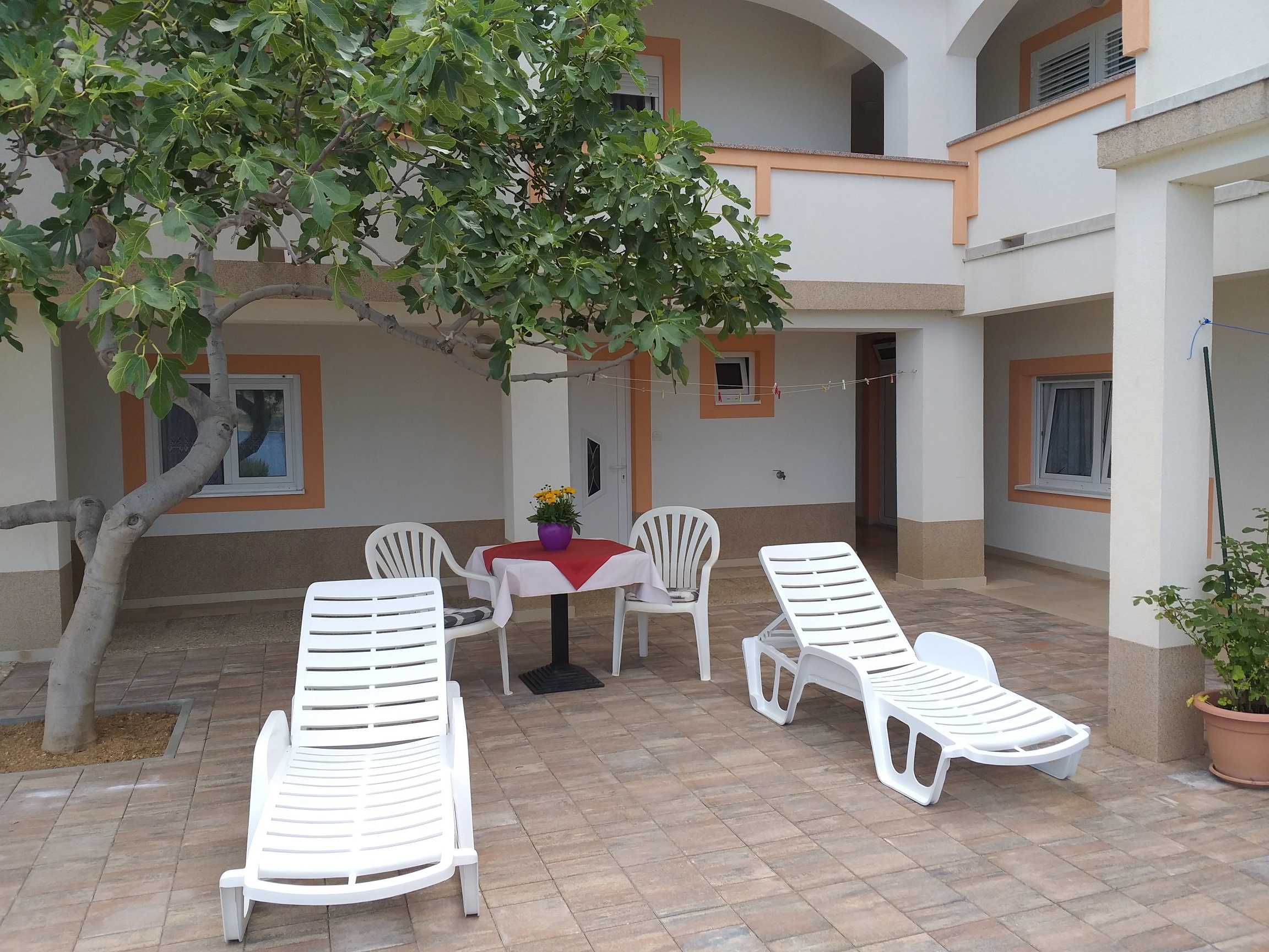One bedroom apartment with terrace and sea view Metajna, Pag  A-d