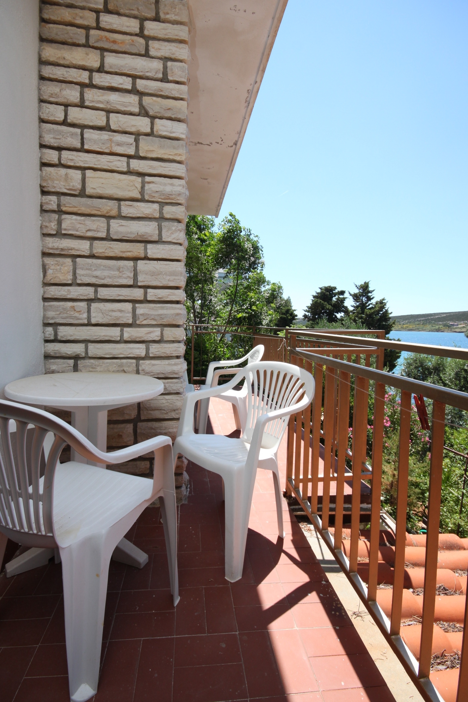 Three bedroom apartment near beach Stara Novalja, Pag  A-a