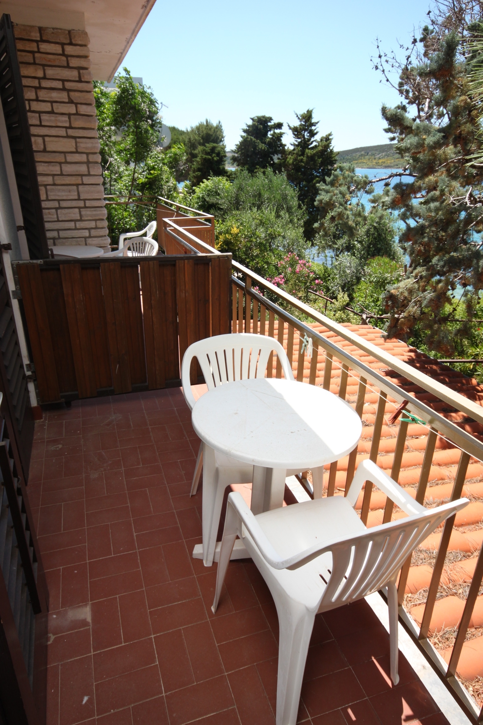 Three bedroom apartment near beach Stara Novalja, Pag  A-a