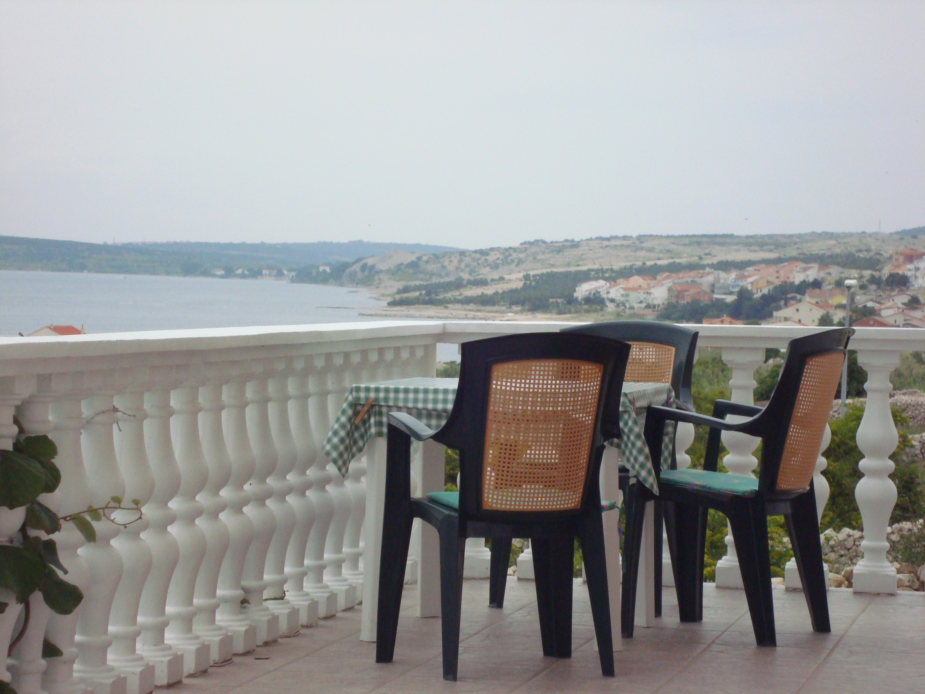 One bedroom apartment with terrace and sea view Kustići, Pag  A-b