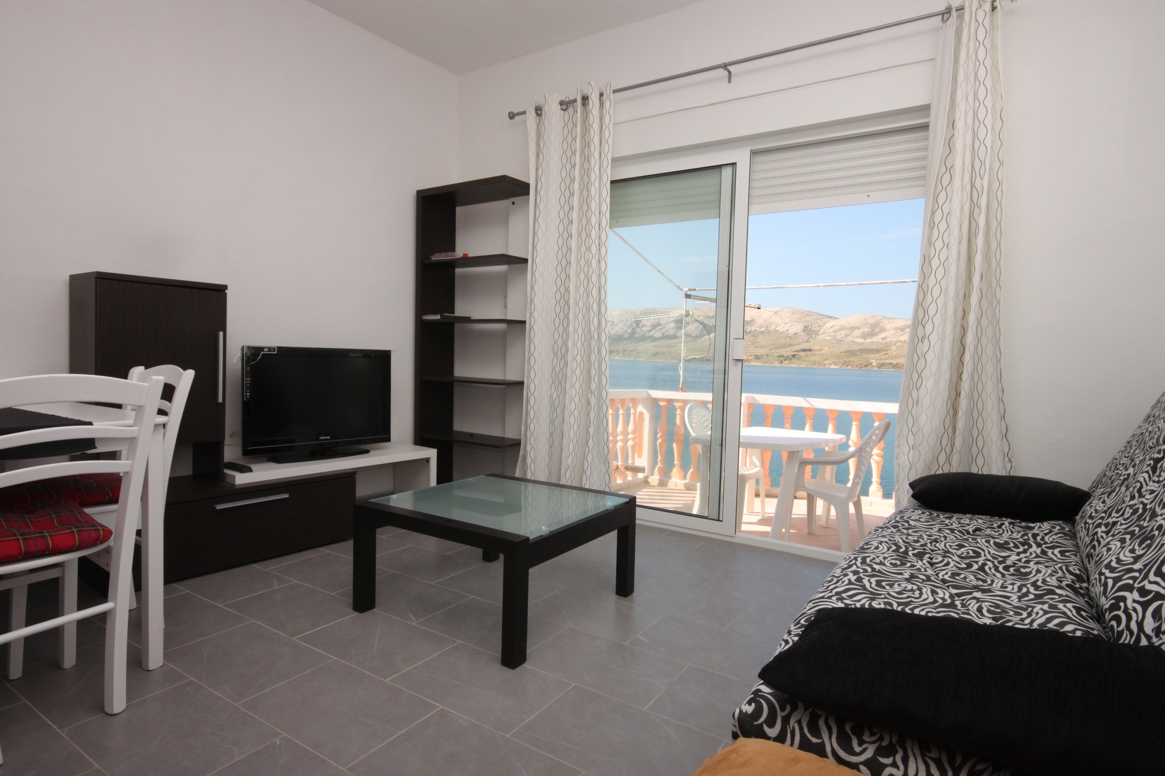 Two bedroom apartment with terrace and sea view Zubovići, Pag (A-6394-b)