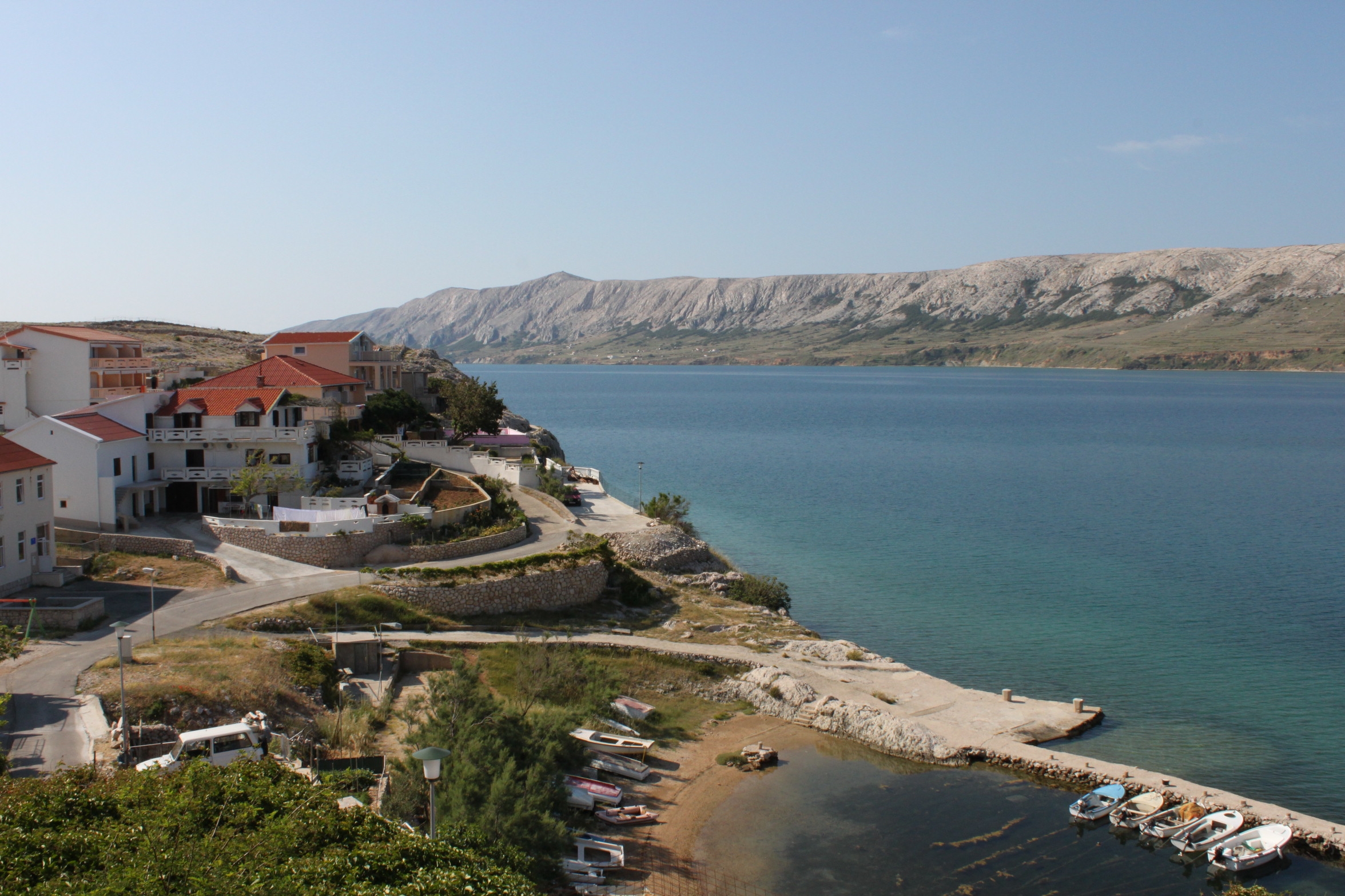 Two bedroom apartment with terrace and sea view Zubovići, Pag  A-b