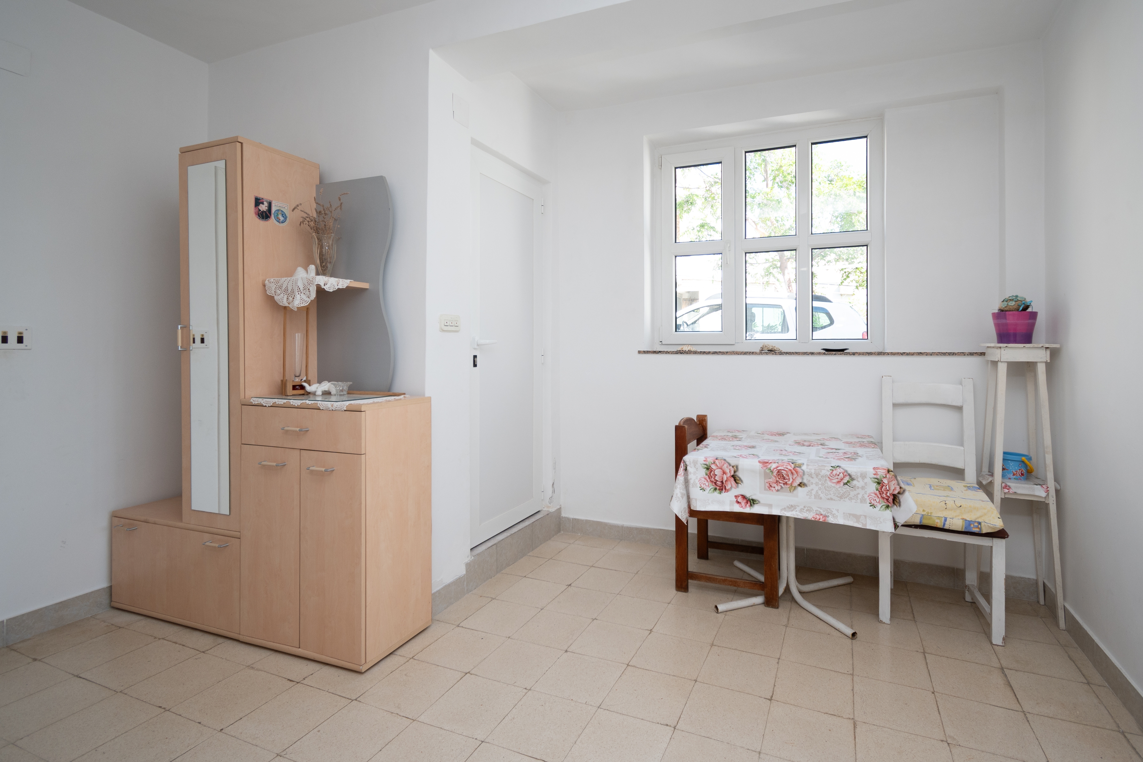 One bedroom apartment near beach Metajna, Pag  A-b