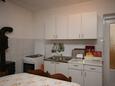Kuchyně Metajna, Kuchyně v ubytování typu apartment, domácí mazlíčci povoleni a WiFi.