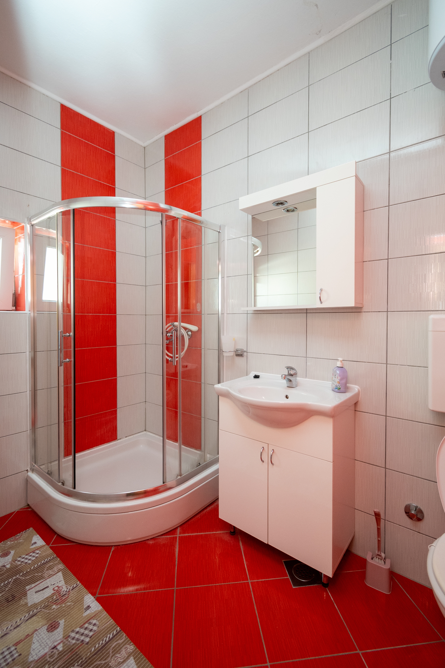 One bedroom apartment near beach Metajna, Pag  A-d