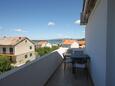 Balkon 1 Murter, Balkon 1 v ubytování typu apartment, s výhledem na moře a WiFi.