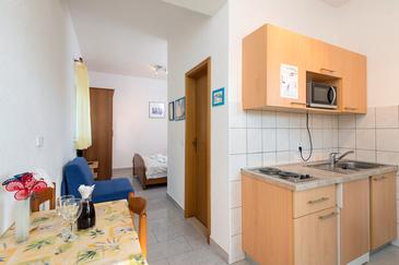 Kuhinja Orebić, Kuhinja v nastanitvi vrste studio-apartment, Hišni ljubljenčki dovoljeni in WiFi.